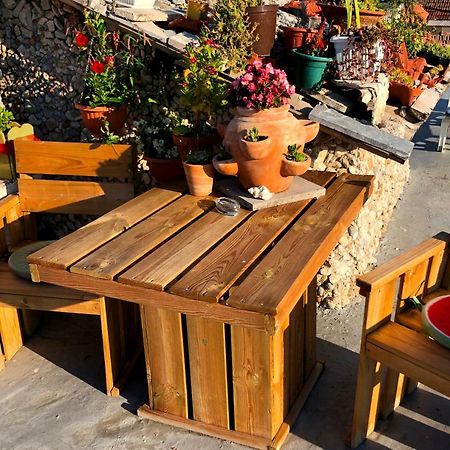 Guest House San Nikola Stari Grad  Bagian luar foto