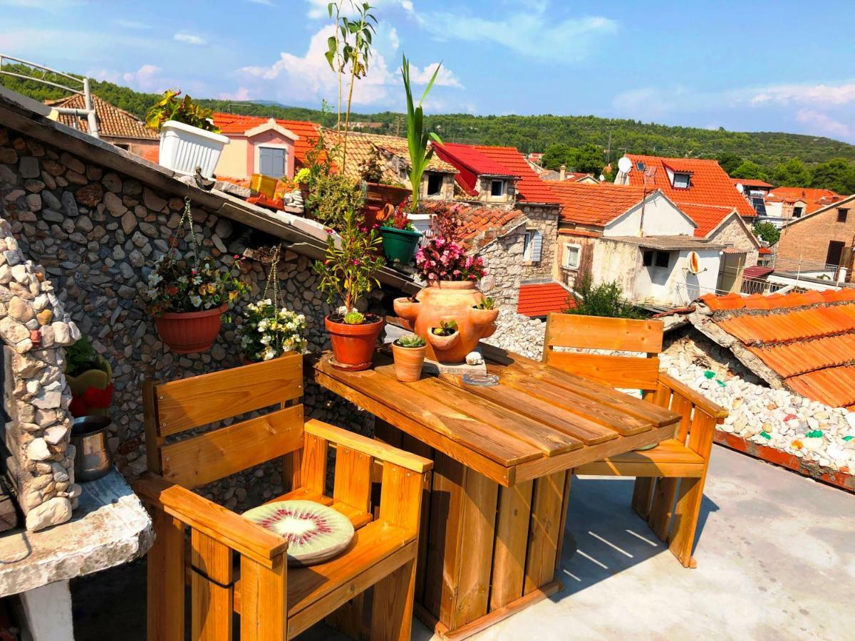 Guest House San Nikola Stari Grad  Bagian luar foto